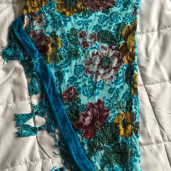 Never worn before - Picture 4 of 5